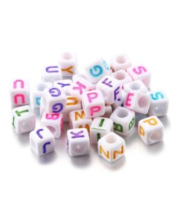 50052 - Letras acrílicas cuadradas de colores surtidos