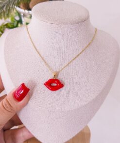 20108 - Collar armado labios rojos