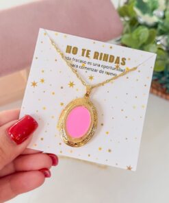 20197-2 Relicario Rosado esmaltado ovalado