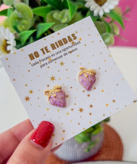 80113-3 Zarcillos Acero Fresa morado esmaltado