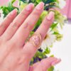 30139-3 Anillo Acero dorado figura corazon flores