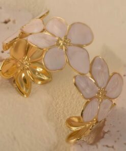 41174 - Pulsera acero dorada flor blanca