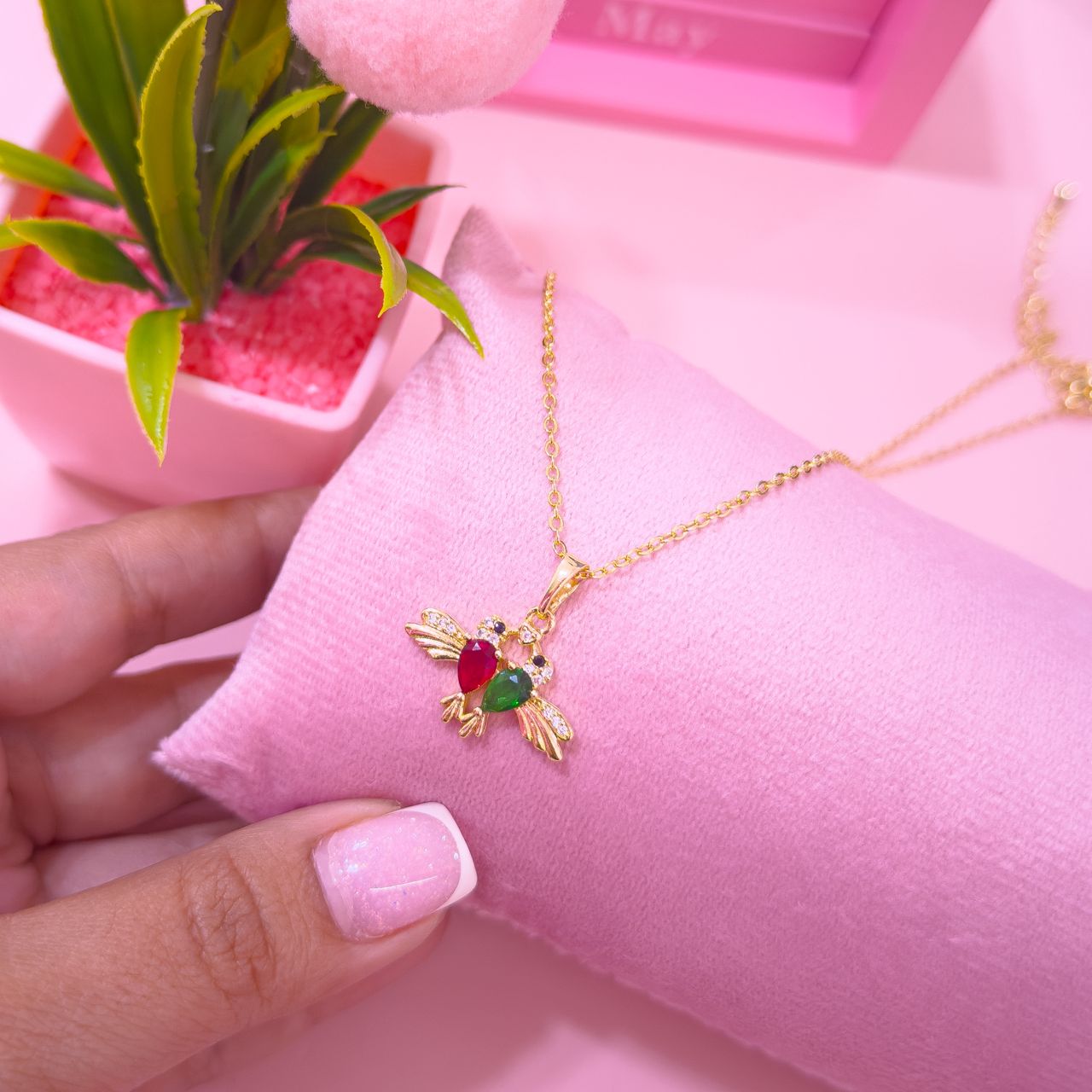 20165 - Collar armado colibri rojo verde