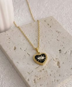 20226 - Collar armado corazon con ojo negro