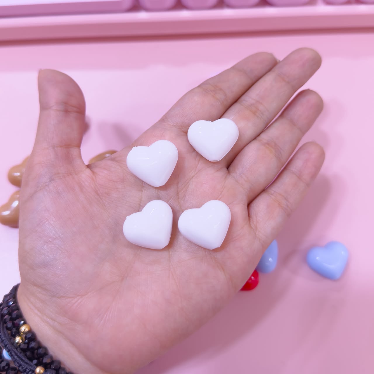 20415-4 Dije x3 Pack Acrilico Corazon mediano blanco