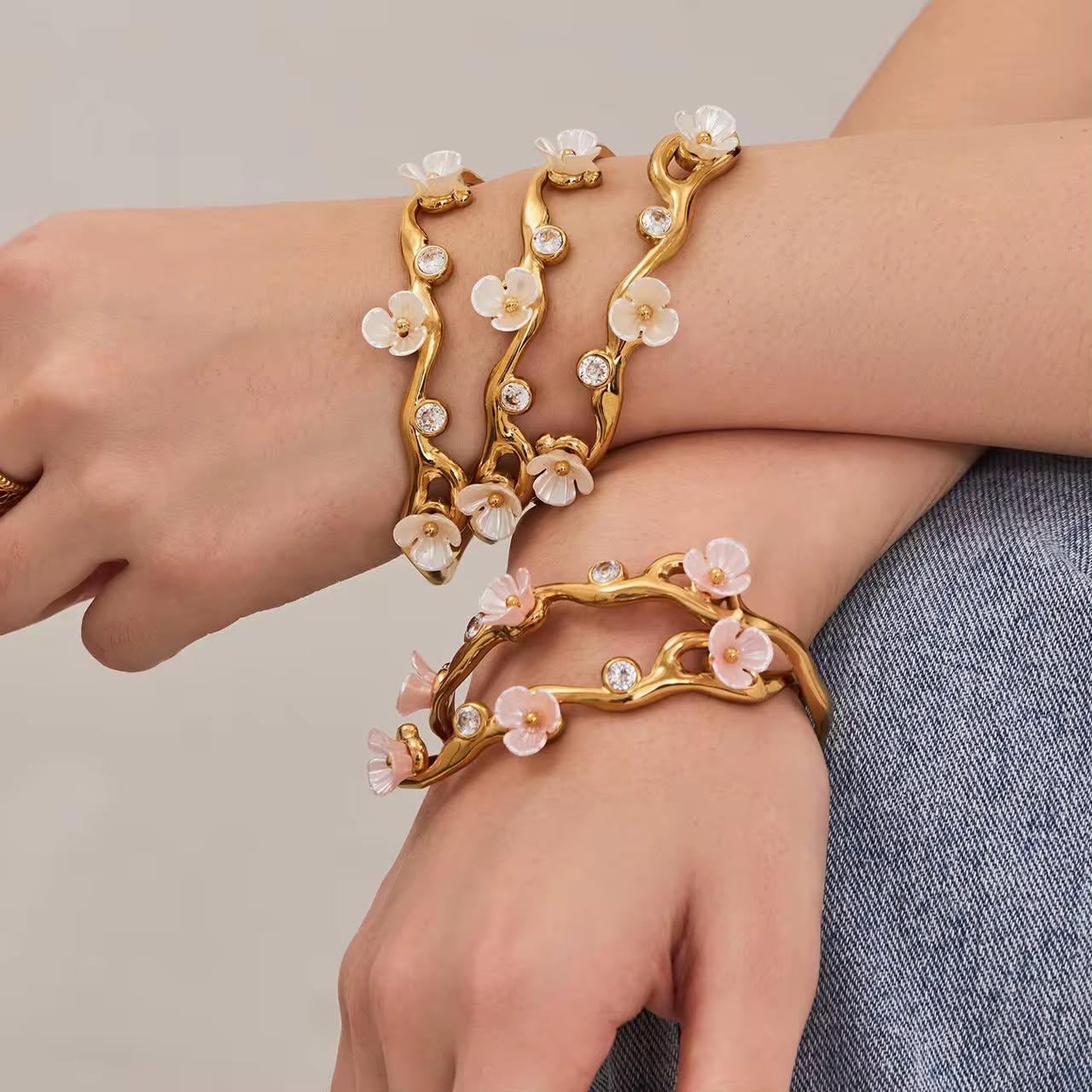 41010 - pulsera acero flores rosada