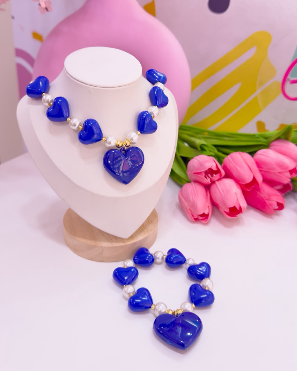 21115 - Collar chicle con corazon azul