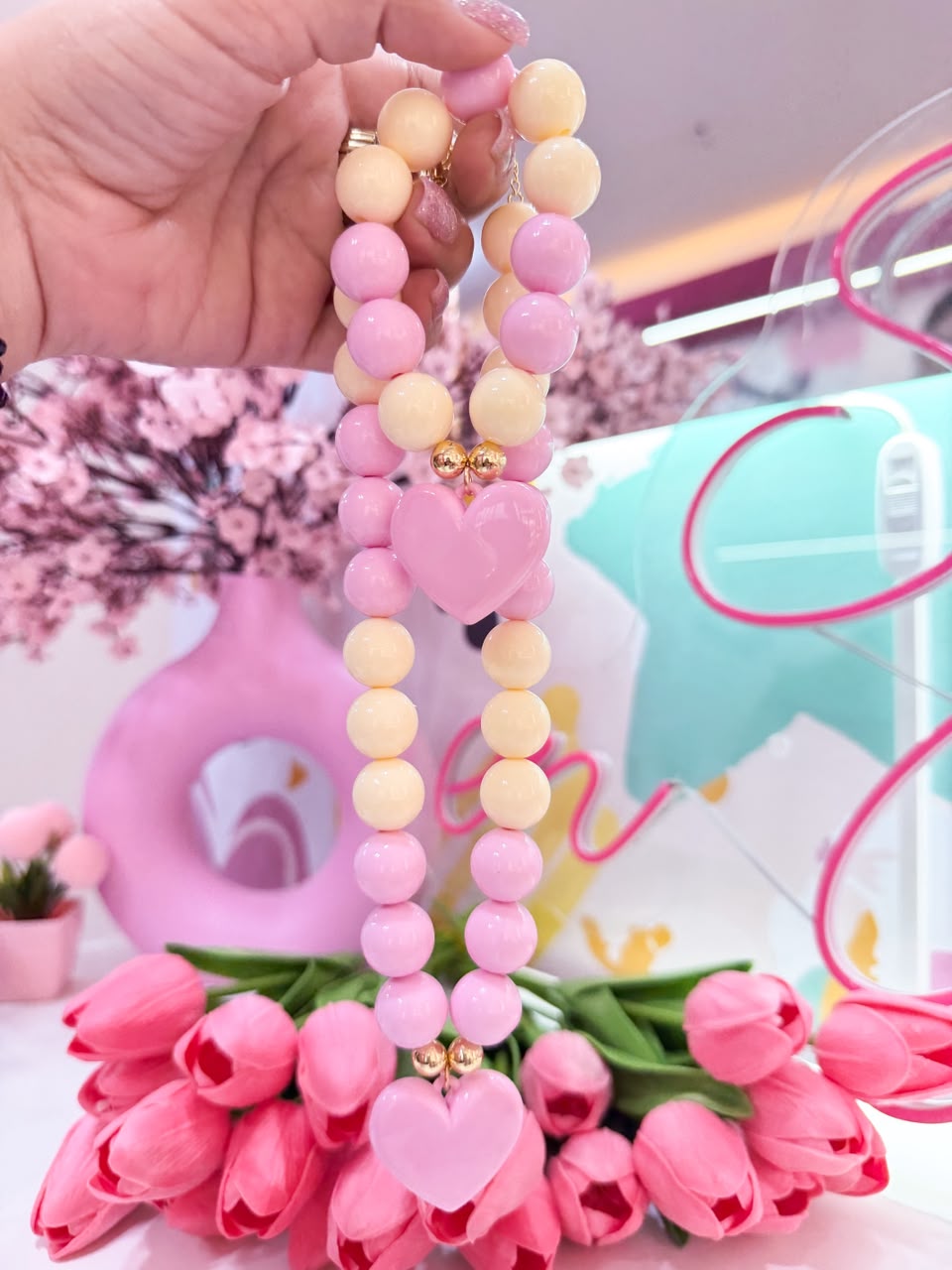 21130 - Collar chicle con corazon y balines