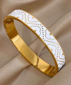 41166 - Pulsera acero dorada trebol fondo blanco gruesa