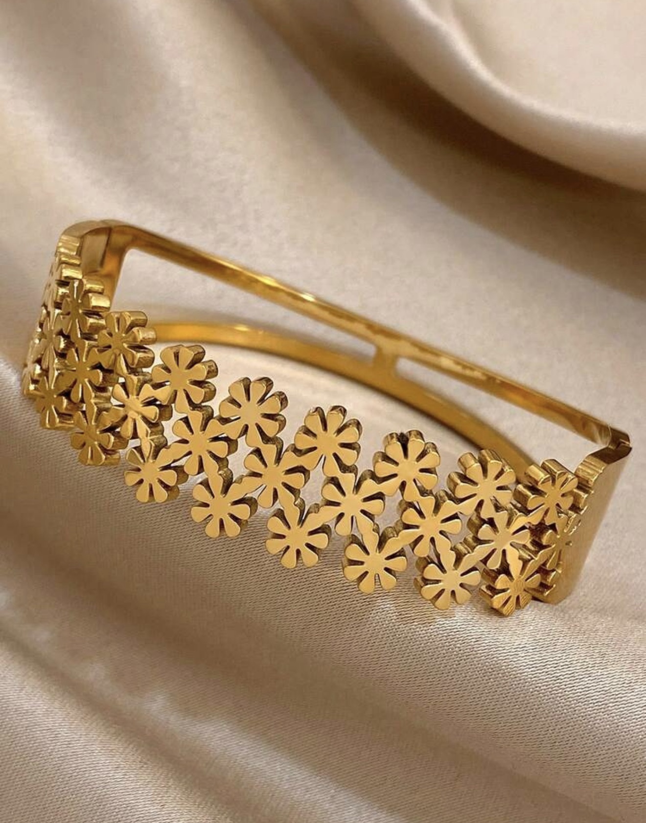 41167 - Pulsera acero dorada multi trebol