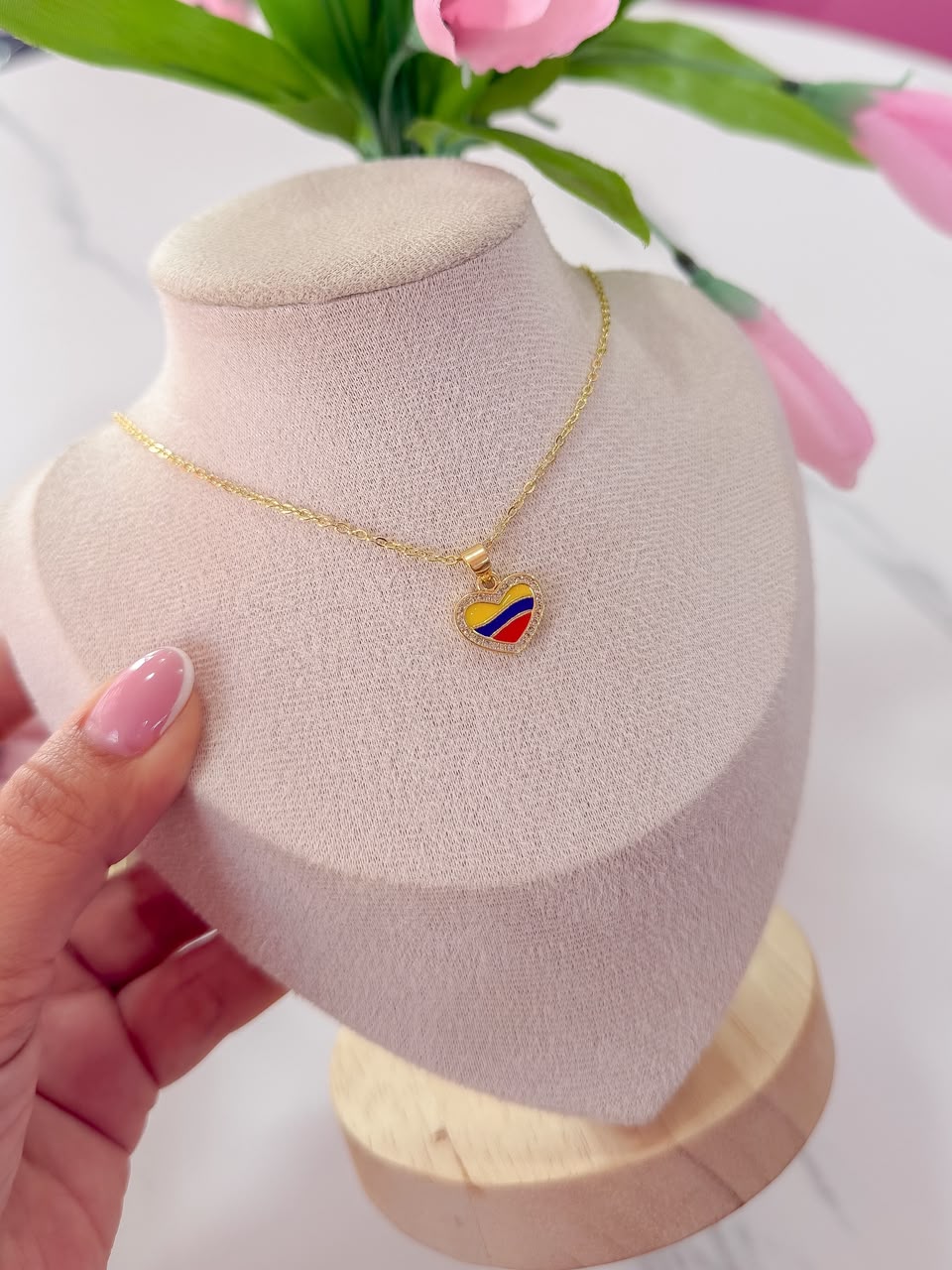 20314 - Collar armado Corazon venezuela